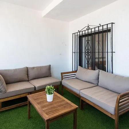 Carola 2 - Apartamento En Primera Linea
