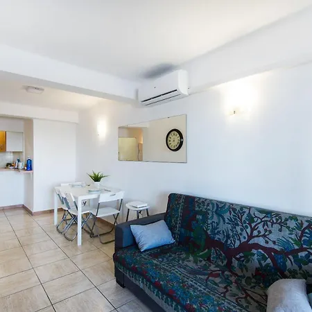 Carola 2 - Apartamento En Primera Linea Daire